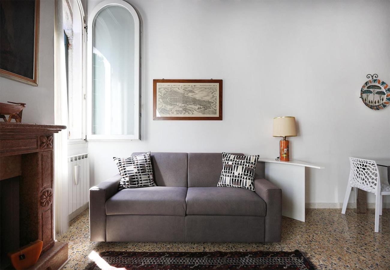 Apartament Casa Del Mandolino - Cozy Near The Station! *